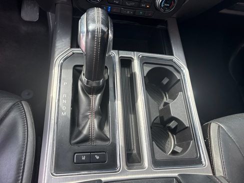 Used 2018 Ford F150 Platinum w/ Equipment Group 701A Luxury AWD/4WD image 16