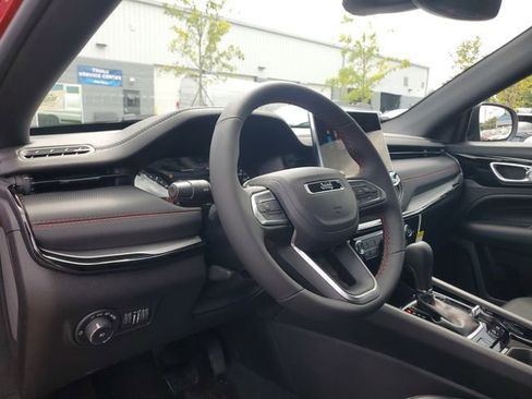 New 2026 Jeep Compass Trailhawk image 20