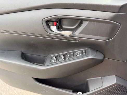 Used 2023 Honda Accord LX image 31