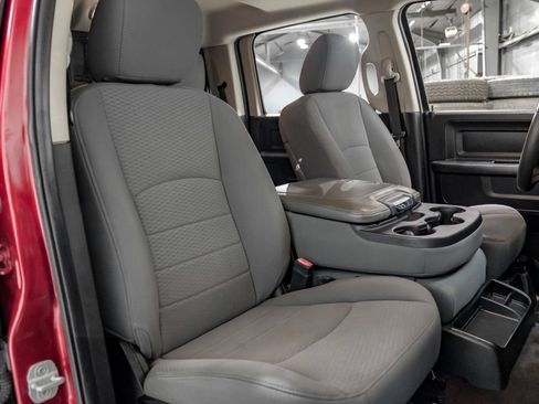 Used 2013 RAM 1500 Express RWD image 30