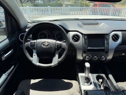 Used 2016 Toyota Tundra SR5 w/ SR5 Upgrade Package image 6