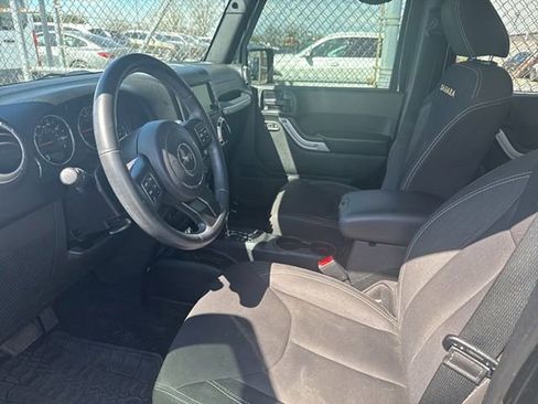 Used 2015 Jeep Wrangler Unlimited Sahara w/ Dual Top Group image 16