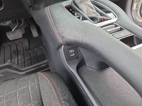 Used 2025 Honda HR-V Sport image 28