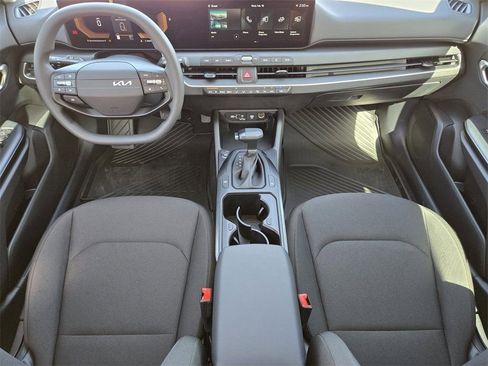 New 2026 Kia K4 LXS image 18