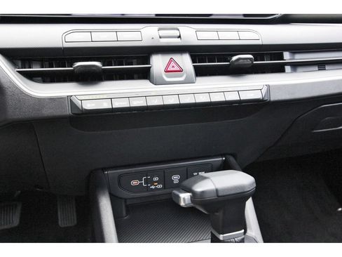 New 2026 Kia K4 FWD image 21