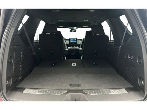 Used 2024 Chevrolet Tahoe RST w/ Luxury Package AWD/4WD image 10