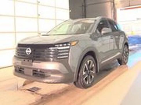 Used 2025 Nissan Kicks SV w/ SV Premium Package image 1