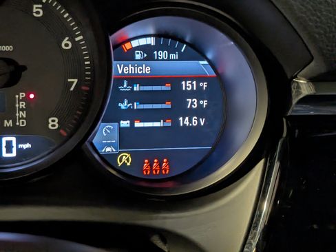 Used 2025 Porsche Macan image 33