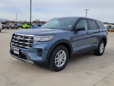 New 2026 Ford Explorer Active image 4