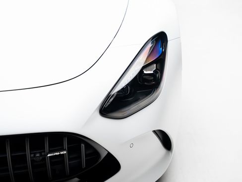 Used 2025 Mercedes-Benz AMG GT 63 image 11