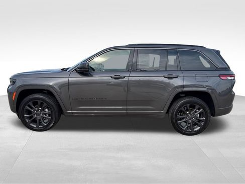 Used 2026 Jeep Grand Cherokee Limited AWD/4WD image 2