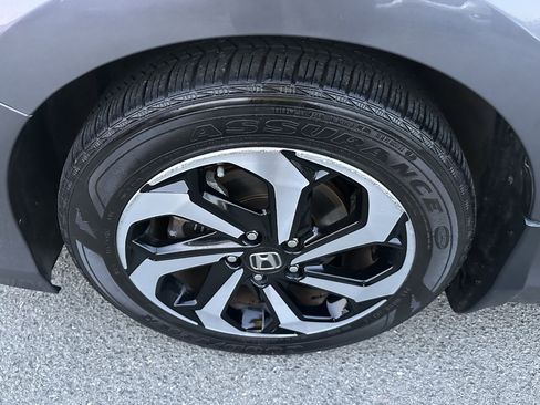 Used 2017 Honda Accord EX-L image 16