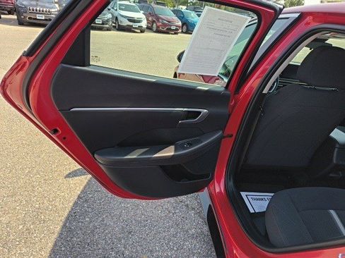 Used 2021 Hyundai Sonata SEL image 12