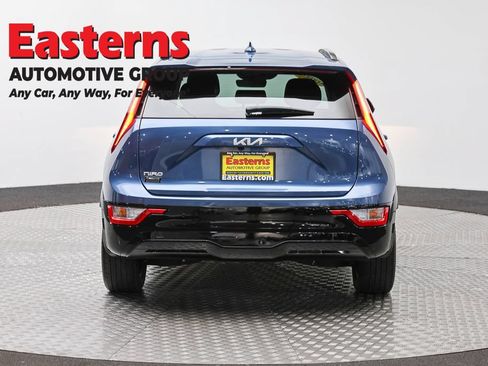 Used 2024 Kia Niro Wind w/ Wind Preserve Package FWD image 6