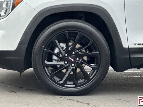 Certified 2024 GMC Terrain SLE w/ Driver Convenience Package image 33