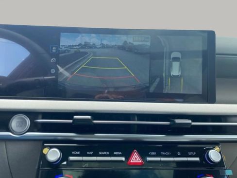 New 2025 Hyundai Tucson Limited image 21