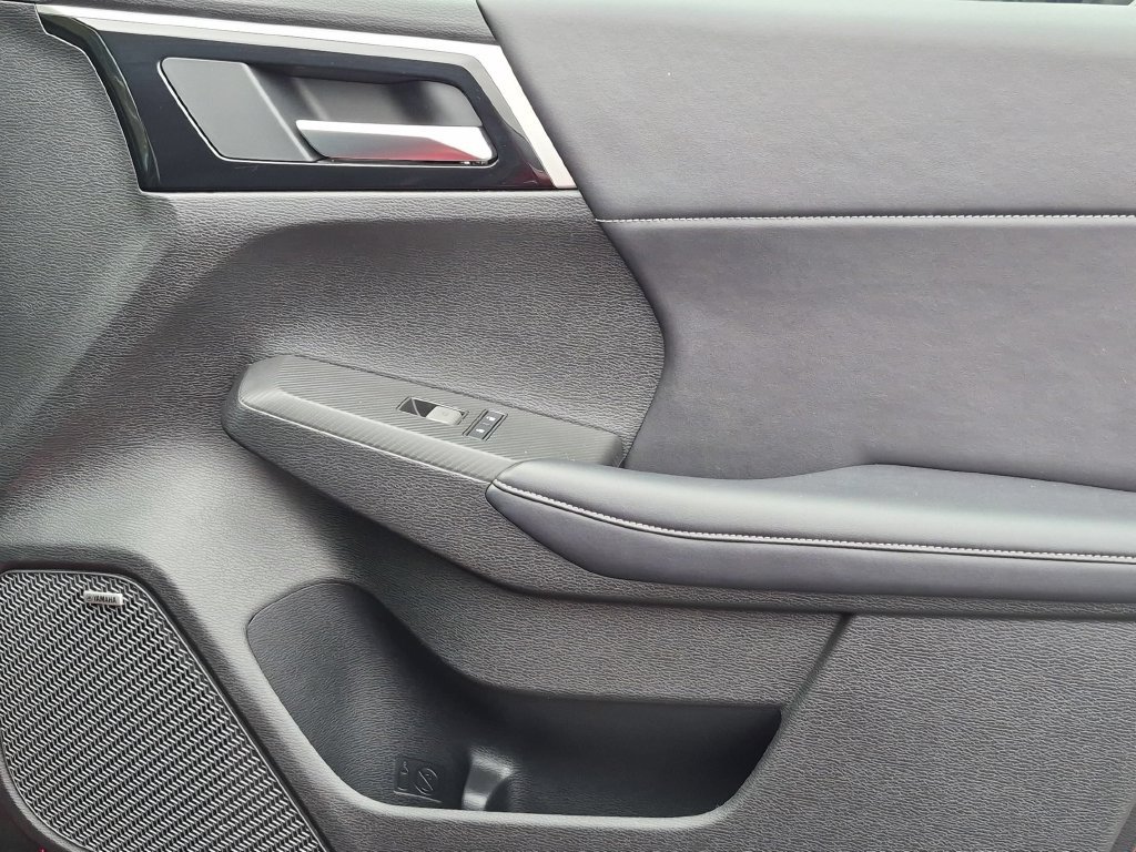 Used 2025 Mitsubishi Outlander SE AWD/4WD image 34