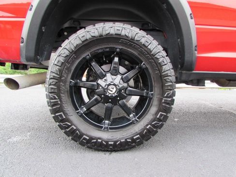 Used 2024 RAM 2500 Big Horn w/ Tech Package AWD/4WD image 9