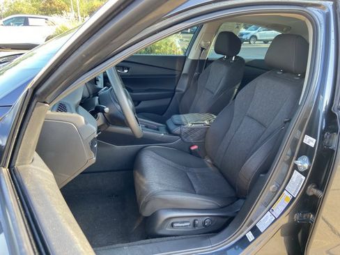 Used 2023 Honda Accord EX image 18