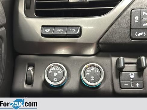 Used 2016 Chevrolet Suburban LTZ AWD/4WD image 33