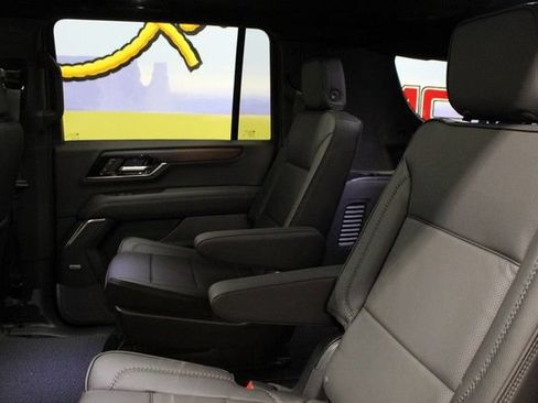 New 2026 GMC Yukon XL Denali w/ Sun & Power Step Package AWD/4WD image 16
