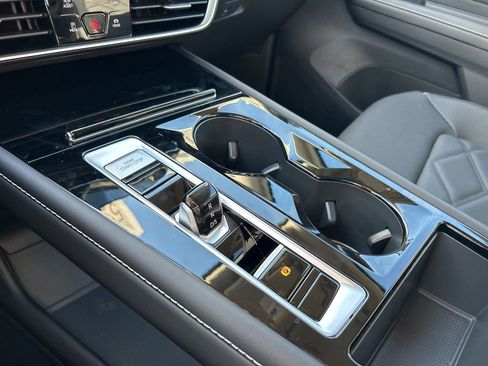 New 2026 Volkswagen Atlas SE image 32