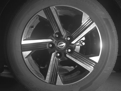 Used 2025 Nissan Sentra SV FWD image 14