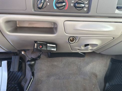Used 2001 Ford F350 Lariat AWD/4WD image 16