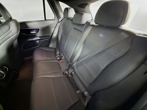 Used 2024 Mercedes-Benz GLC 300 4MATIC image 28