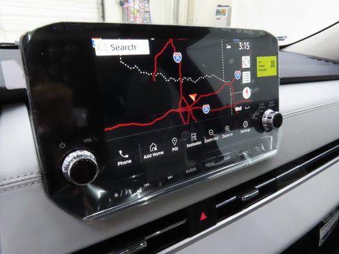 New 2025 Mitsubishi Outlander SEL image 18