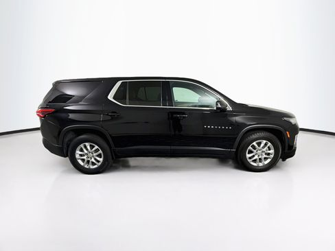 Used 2023 Chevrolet Traverse LS FWD image 10