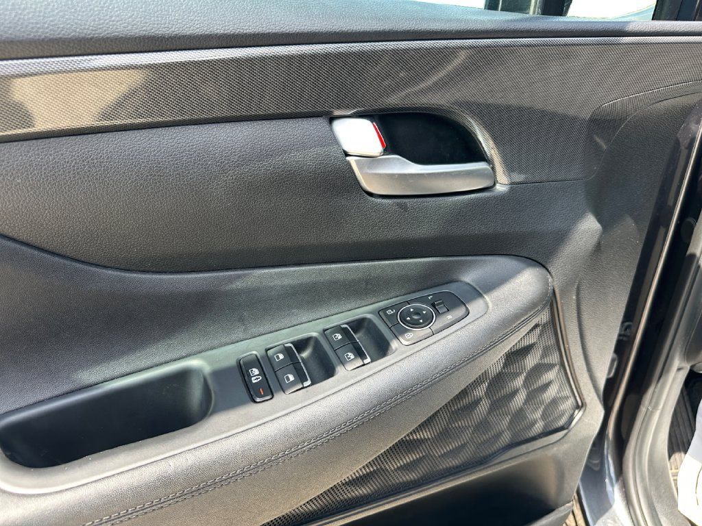 Used 2023 Hyundai Santa Fe SEL FWD image 13