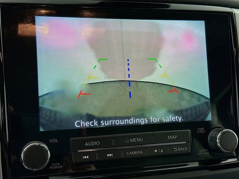 Used 2020 Nissan Titan SV w/ SV Convenience Package image 22