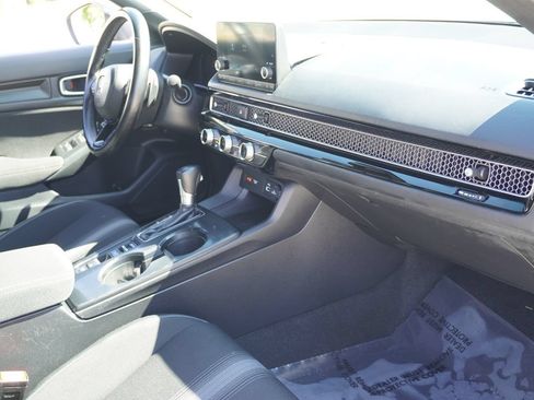 Used 2022 Honda Civic Sport image 13
