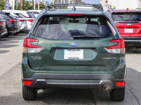 Used 2023 Subaru Forester Limited image 5