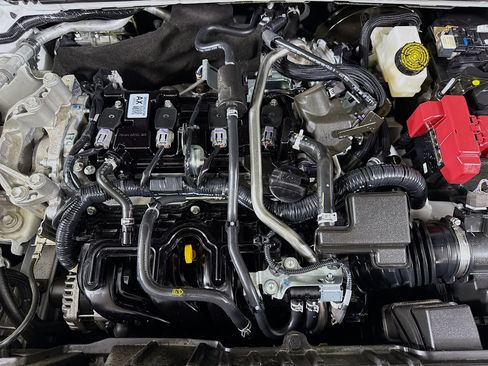 Used 2026 Nissan Kicks SR w/ SR Premium Package FWD image 39