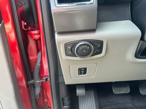 Used 2016 Ford F150 XLT w/ Equipment Group 302A Luxury AWD/4WD image 16