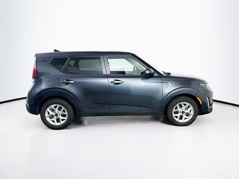 Used 2025 Kia Soul LX w/ LX Technology Package FWD image 10