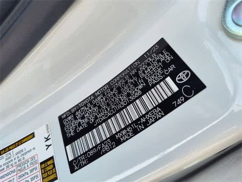 Used 2024 Toyota Prius Prime SE image 28