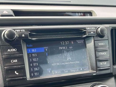 Used 2017 Toyota RAV4 LE w/ All Weather Liner Package image 33