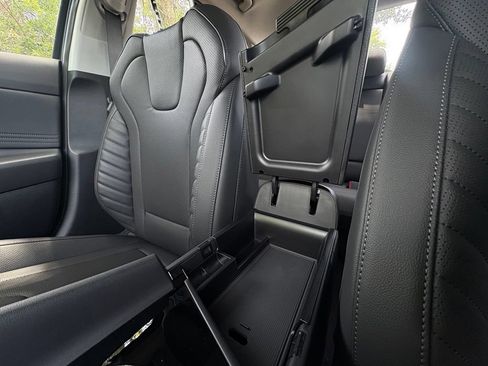 New 2026 Hyundai Elantra Limited FWD image 23