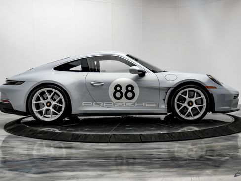 Used 2024 Porsche 911 GT3 RS image 22