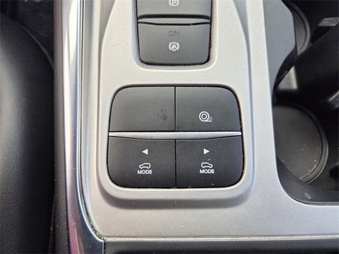 Used 2023 Ford Explorer XLT w/ Equipment Group 202A image 29