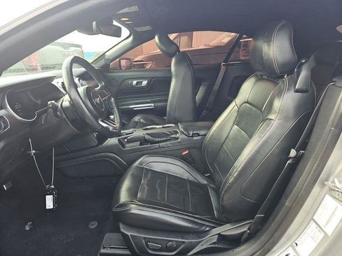 Used 2020 Ford Mustang GT Premium w/ Equipment Group 401A image 7