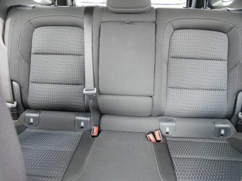 Used 2025 Chevrolet Equinox LT FWD image 13