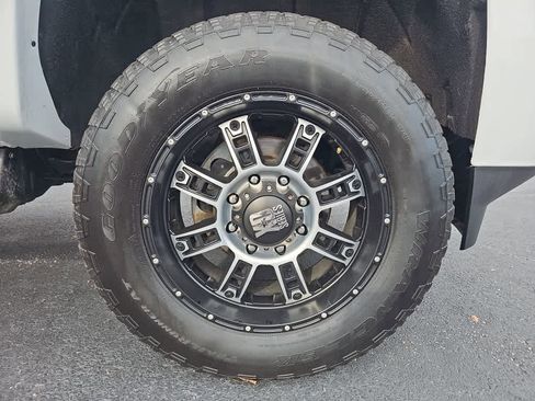 Used 2019 Chevrolet Silverado 2500 High Country w/ Duramax Plus Package image 15