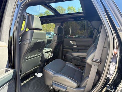 Certified 2025 Ford Expedition Tremor image 5