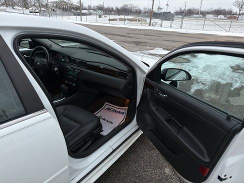 Used 2012 Chevrolet Impala LTZ image 26