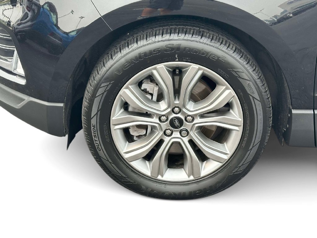 Certified 2024 Ford Edge Titanium AWD/4WD image 8