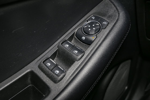 Used 2023 Ford Edge SE w/ Black Appearance Package AWD/4WD image 32